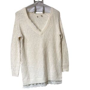 Anthropologie Elegant Cream V-Neck Sweater, size small